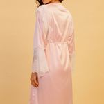 Robe Curto em Cetim e Renda Rosa Silvia - Miss Victtoria