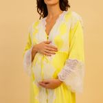 Robe Longo em Cetim e Renda Amarelo Silvia - Miss Victtoria