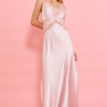 Camisola Longa em Cetim Rosa com Renda Maíra - Miss Victtoria