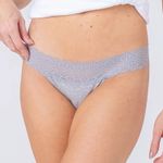 Calcinha String em Algodão e Renda Julia