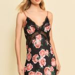 Camisola Curta Cetim Floral com Renda Larissa  - Miss Victtoria