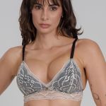 Top com Bojo em Renda Sara Intimates - Thanandra Torres