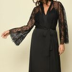 Robe Midi em Cetim com Renda Bianca - Miss Victtoria