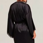 Robe Curto Cetim e Renda Luísa