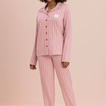 Pijama Feminino Longo com Botões Entre Listras
