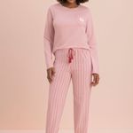 Pijama Feminino Manga longa e Calça Entre Listras