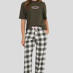 Pijama Feminino Juvenil Manga curta e Calça Dia de Pizza