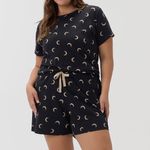 Short Doll Plus Size Manga curta Astros da Lua