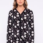 Pijama Feminino Longo com Botões Preto Coração