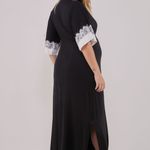 Kaftan Longo em Viscose com Renda Chantilly Heloísa