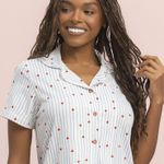 Camisola Curta Manga curta com Botões Amor em Listras