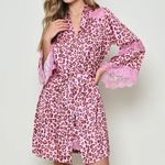Robe Curto em Cetim e Renda Betina - Miss Victtoria