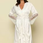 Robe Longo em Cetim com Renda Milena - Miss Victtoria