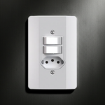 Conjunto  2 Interruptores Simples + 1 Tomada 2P+T 10A/250Vca Engate Convencional com placa Milleniun (39135)