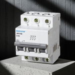 JW316E - Disjuntor IEC, 3 Polos, 16A, Curva C, 3kA (E89141)
