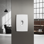 1 Tomada 2P+T 20A, 250Vca Engate Convencional com placa Vertical Mec-Plus (39702)