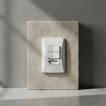 2 Interruptores Simples Soft + 1 Tomada 2P+T 20A/250Vca Engate Convencional com placa Petra (39845)