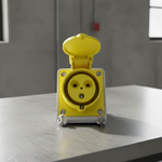 Tomada Industrial 3 Pinos (2P+T) de Sobrepor 32A, 4h, 100/130Vca, 50/60Hz, Amarela IP44 (E3204)