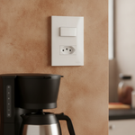 Conjunto 1 Interruptor Simples 20A Engate Soft+ 1 Tomada 2P+T 20A  250Vca com placa ON Branca (39973)