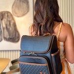 Mochila 2x1 Preto com Caramelo com detalhe Matelado