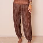 Calça Plissada Fe Tonetti Camelo