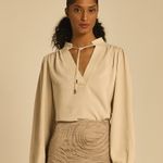 Blusa ML Lyra Areia
