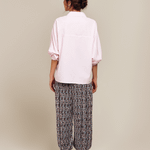 Camisa Dália Rosa Claro