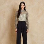 Blusa Tule Cherry
