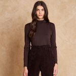 Blusa Ombreira Gola Alta