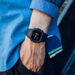  Relógio Casio G-Shock Black Visor Negativo DW-5600UBB-1DR