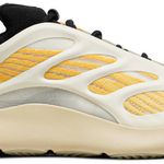 Tênis Adidas Yeezy 700 V3 Safflower
