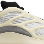 Tênis Adidas Yeezy 700 V3 Azael