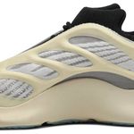 Tênis Adidas Yeezy 700 V3 Azael