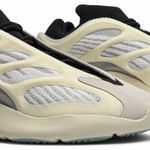 Tênis Adidas Yeezy 700 V3 Azael