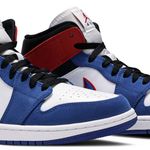 Tênis Air Jordan 1 Mid Multicolored Swoosh