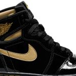 Tênis Air Jordan 1 Retro High OG Black Metallic Gold