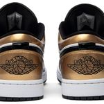 Tênis Air Jordan 1 Low Gold Toe