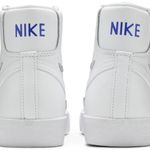 Tênis Nike Blazer Mid 77 SE Sisterhood - White Metallic Silver