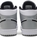 Tênis Air Jordan 1 Retro Mid Smoke Grey