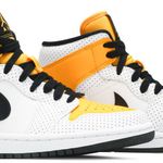 Tênis Air Jordan 1 Mid Perforated - White University Gold
