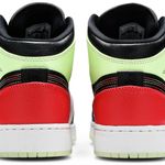 Tênis Air Jordan 1 Mid Glow In The Dark