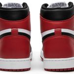 Tênis  Air Jordan 1 Retro High OG Black Toe 2016