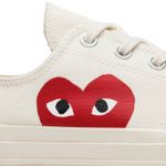 Tênis Comme des Garçons Play x Chuck 70 Ox Play