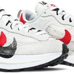 Tênis Nike Sacai x VaporWaffle Sail