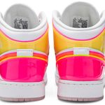 Tênis Air Jordan 1 Mid SE GS Edge Glow