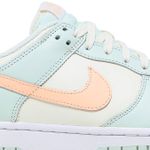 Tênis Nike Dunk Low Barely Green