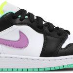 Tênis Air Jordan 1 Low GS White Violet Shock