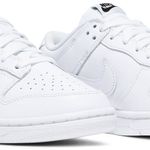 Tênis Nike Dunk Low Triple White