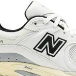 Tênis New Balance Thisisneverthat x 2002R White