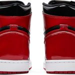 Tênis  Air Jordan 1 Retro High OG Patent Bred
